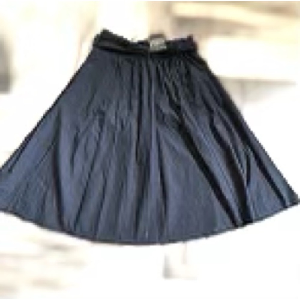 Banana Republic NWT 🎁 black belted midi skirt